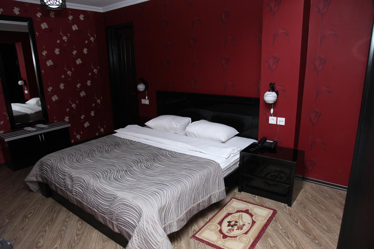 Hotel Obola Samtredia Esterno foto